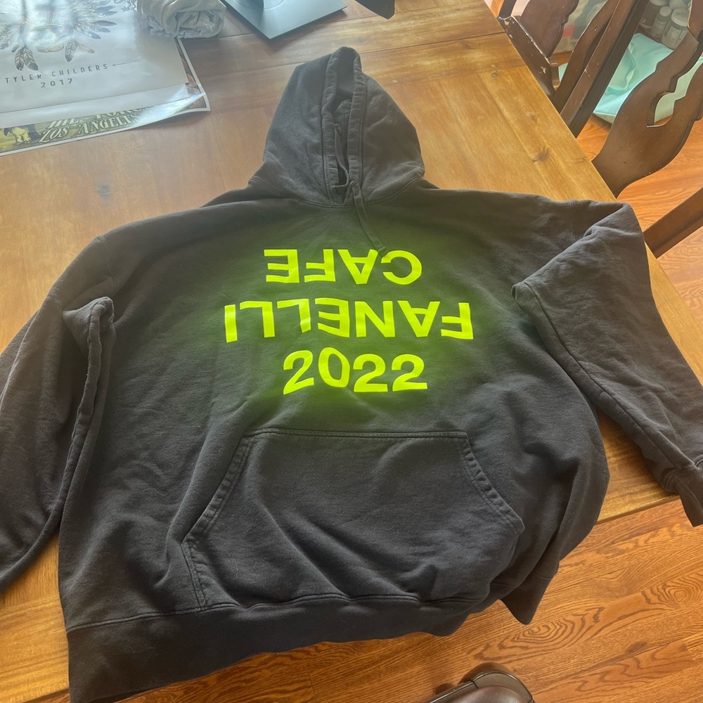 Cafe Fanelli Upside Down Sweatshirt. Men’s XXL